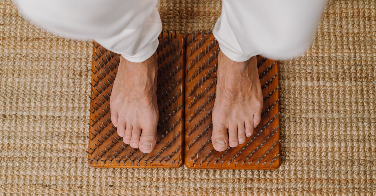 discover the significance of pressure points in healing and well-being. learn how to locate and stimulate these key areas for pain relief, relaxation, and improved energy flow. enhance your knowledge of acupressure and its benefits for your physical and mental health.